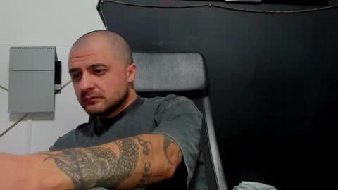 JamesMyers online show from May 17, 3:26 am