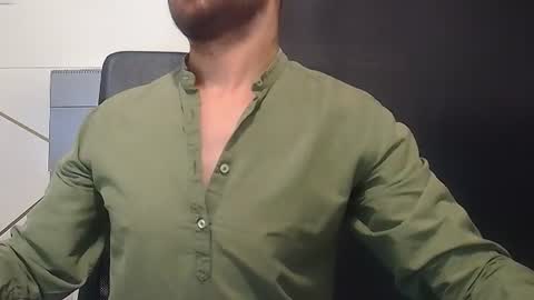 Snapshot of jamesmyersx chatting on June 26, 3:33 am JamesMyers online show from June 26, 3:33 am