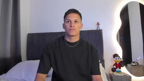 Snapshot of jamesowenn chatting on June 23, 3:48 am James Owenn online show from June 23, 3:48 am
