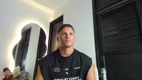 Snapshot of jamesowenn chatting on August 3, 12:20 am James Owenn online show from August 3, 12:20 am