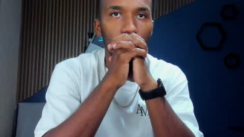 James  online show from January 22, 9:32 pm