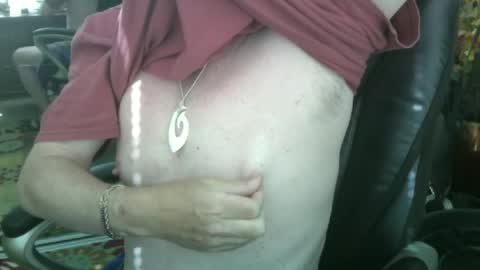Snapshot of jamesray722 chatting on July 15, 4:56 pm jamesray722 online show from July 15, 4:56 pm