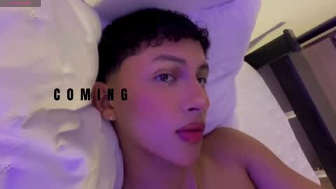 Snapshot of jamess_blanco chatting on May 20, 7:25 am jamess_blanco online show from May 20, 7:25 am