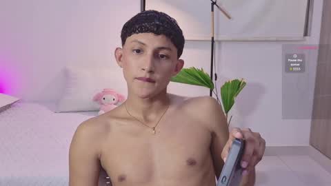 Snapshot of jamess_blanco chatting on May 22, 11:54 pm jamess_blanco online show from May 22, 11:54 pm