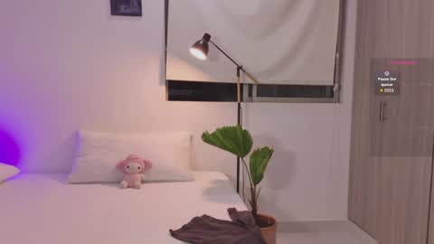 Snapshot of jamess_blanco chatting on May 28, 1:03 am jamess_blanco online show from May 28, 1:03 am