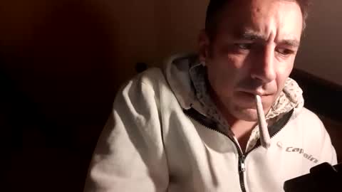 jamessisi online show from November 2, 8:00 pm