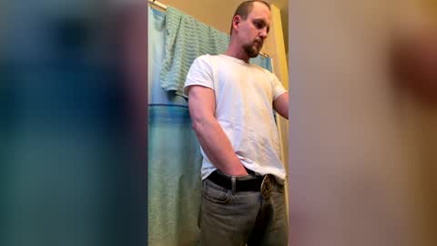 Snapshot of jameswebbscope chatting on January 11, 12:04 am Jameswebbscope online show from January 11, 12:04 am