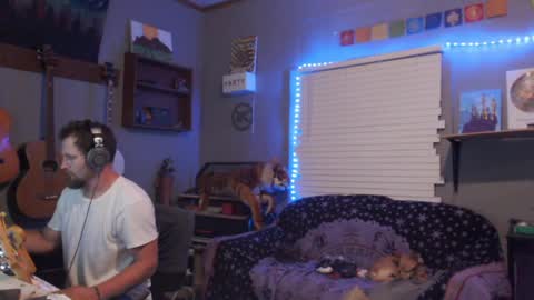 Snapshot of jameswebbscope chatting on June 14, 4:47 am Jameswebbscope online show from June 14, 4:47 am
