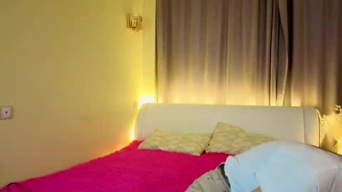 Snapshot of jameychamlee chatting on October 18, 7:58 pm jameychamlee online show from October 18, 7:58 pm