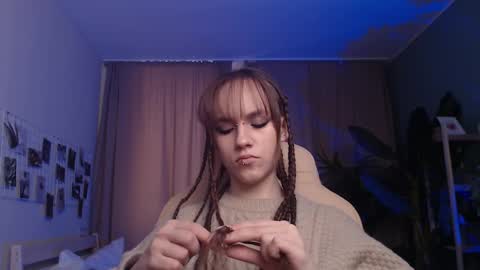 jamie_chung online show from March 9, 3:10 am