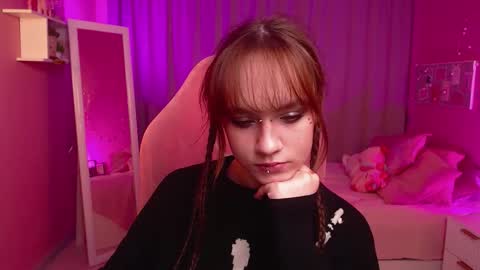 jamie_chung online show from March 27, 3:12 am