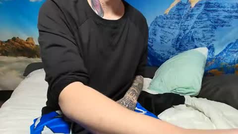 OF - Jamiejordans online show from December 3, 8:45 am