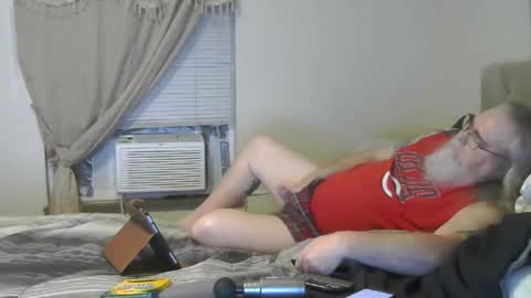 Snapshot of jamielove1975 chatting on April 1, 2:12 am jamielove1975 online show from April 1, 2:12 am