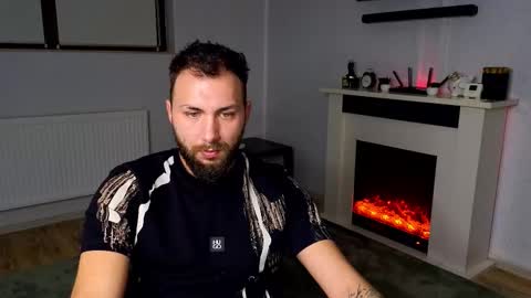 Robbie online show from November 12, 7:20 am