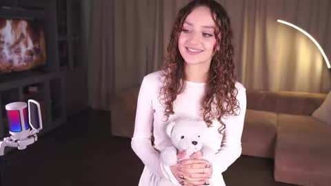 Jamilla online show from October 28, 11:47 am