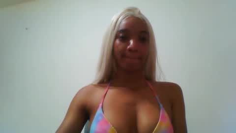 Snapshot of jandysaravia6 chatting on May 25, 8:59 pm jandysaravia6 online show from May 25, 8:59 pm