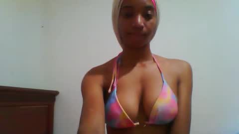 Snapshot of jandysaravia6 chatting on June 10, 7:57 pm jandysaravia6 online show from June 10, 7:57 pm