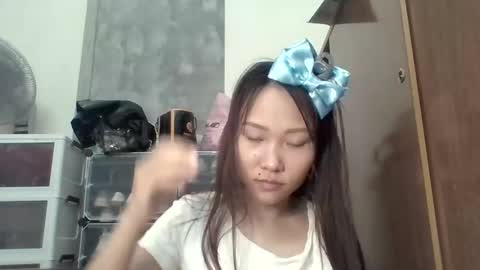 Snapshot of jane_baby999 chatting on June 1, 2:02 am jane_baby999 online show from June 1, 2:02 am