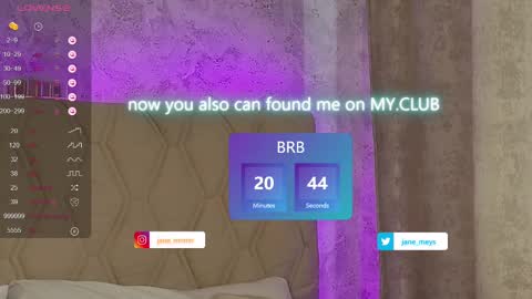 Snapshot of jane_meys chatting on March 4, 8:13 am your kitty JANE roawww online show from March 4, 8:13 am