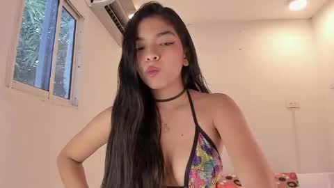 Snapshot of jane_monttgomery chatting on December 5, 8:00 pm Jane M online show from December 5, 8:00 pm