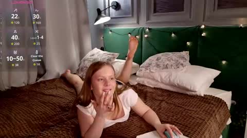 jane_westt online show from April 14, 2:12 pm