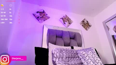 Jennifer online show from March 4, 9:10 pm