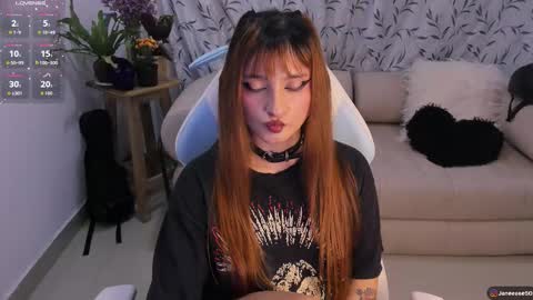 Snapshot of janee_lane chatting on October 17, 12:25 am Jane online show from October 17, 12:25 am