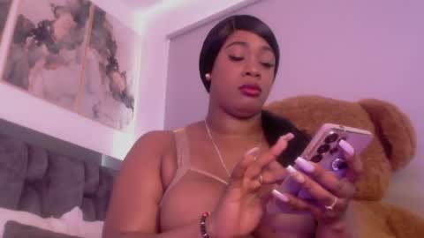 Snapshot of janeebony_ chatting on April 30, 4:35 pm Jane online show from April 30, 4:35 pm