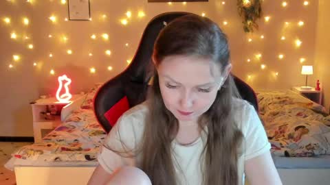 Snapshot of janegrey11 chatting on June 8, 1:28 am Jane online show from June 8, 1:28 am