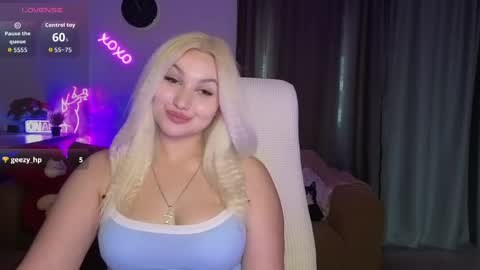 Snapshot of janemiss chatting on May 2, 4:01 pm Jane online show from May 2, 4:01 pm