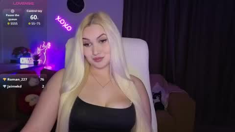 Snapshot of janemiss chatting on May 21, 8:49 pm Jane online show from May 21, 8:49 pm