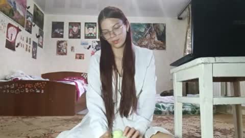 Snapshot of janenezinn chatting on May 20, 5:19 pm Sofia online show from May 20, 5:19 pm