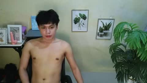 Snapshot of janenjay_1 chatting on June 23, 7:28 am Jan 1 online show from June 23, 7:28 am