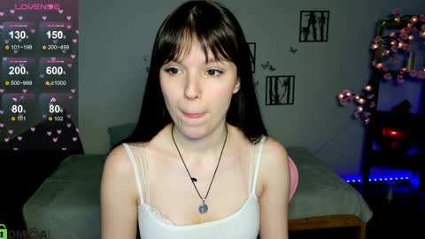 Snapshot of janetcensley chatting on June 7, 9:13 am Alexia online show from June 7, 9:13 am