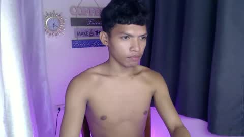 janlloyd04 online show from November 20, 10:15 am