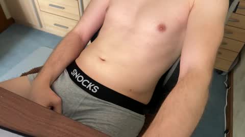 janni_95 online show from March 15, 10:21 am