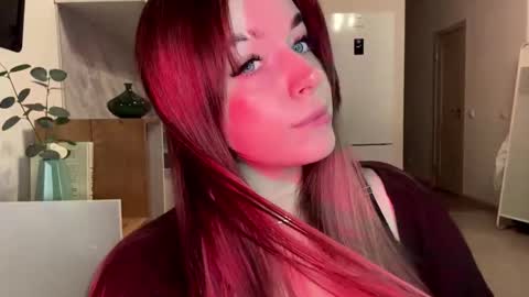 Janni online show from December 4, 8:28 pm