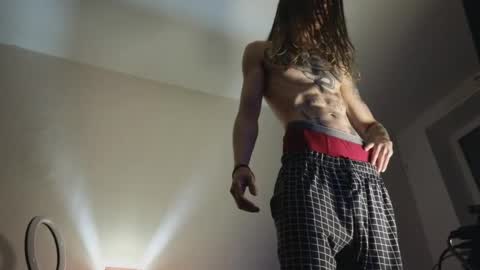 Snapshot of jaredhighborne chatting on April 21, 8:23 pm K online show from April 21, 8:23 pm