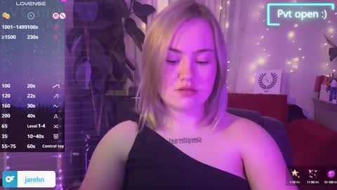 Snapshot of jarehn chatting on September 9, 6:35 am Jaren online show from September 9, 6:35 am