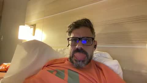 jareth_returns online show from April 14, 1:00 am