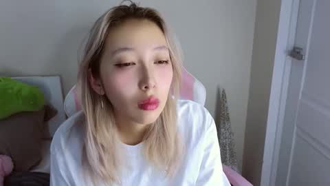 Jasmine online show from February 14, 7:21 pm