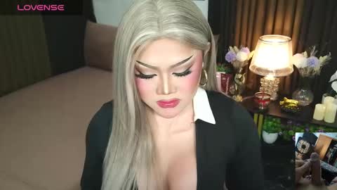 Jasmine Brandy online show from September 29, 4:34 pm