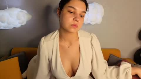 Snapshot of jasmine_burke chatting on June 22, 1:18 am Jasmine Burke online show from June 22, 1:18 am