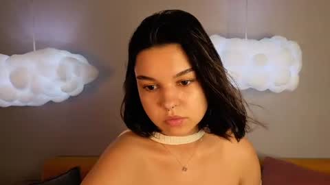 Snapshot of jasmine_burke chatting on June 24, 1:15 am Jasmine Burke online show from June 24, 1:15 am