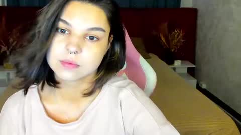 Snapshot of jasmine_burke chatting on July 18, 1:10 am Jasmine Burke online show from July 18, 1:10 am