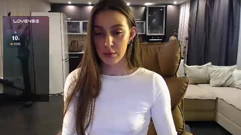 Snapshot of jasmine_doll_ chatting on June 19, 8:34 pm Jasmine online show from June 19, 8:34 pm