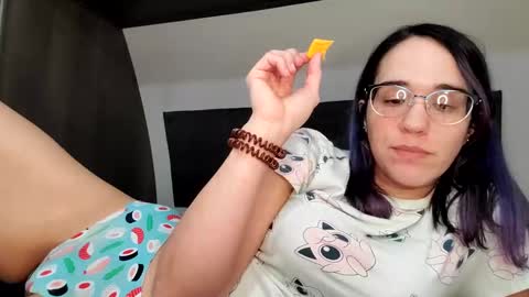 Snapshot of jasmineelizabeth chatting on January 26, 10:45 am jasmineelizabeth online show from January 26, 10:45 am