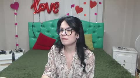 Snapshot of jasminekouch chatting on May 28, 6:16 pm JasmineKouch online show from May 28, 6:16 pm