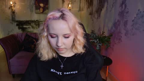 Jasmine online show from February 3, 8:13 am