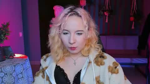 Jasmine online show from February 23, 8:06 am